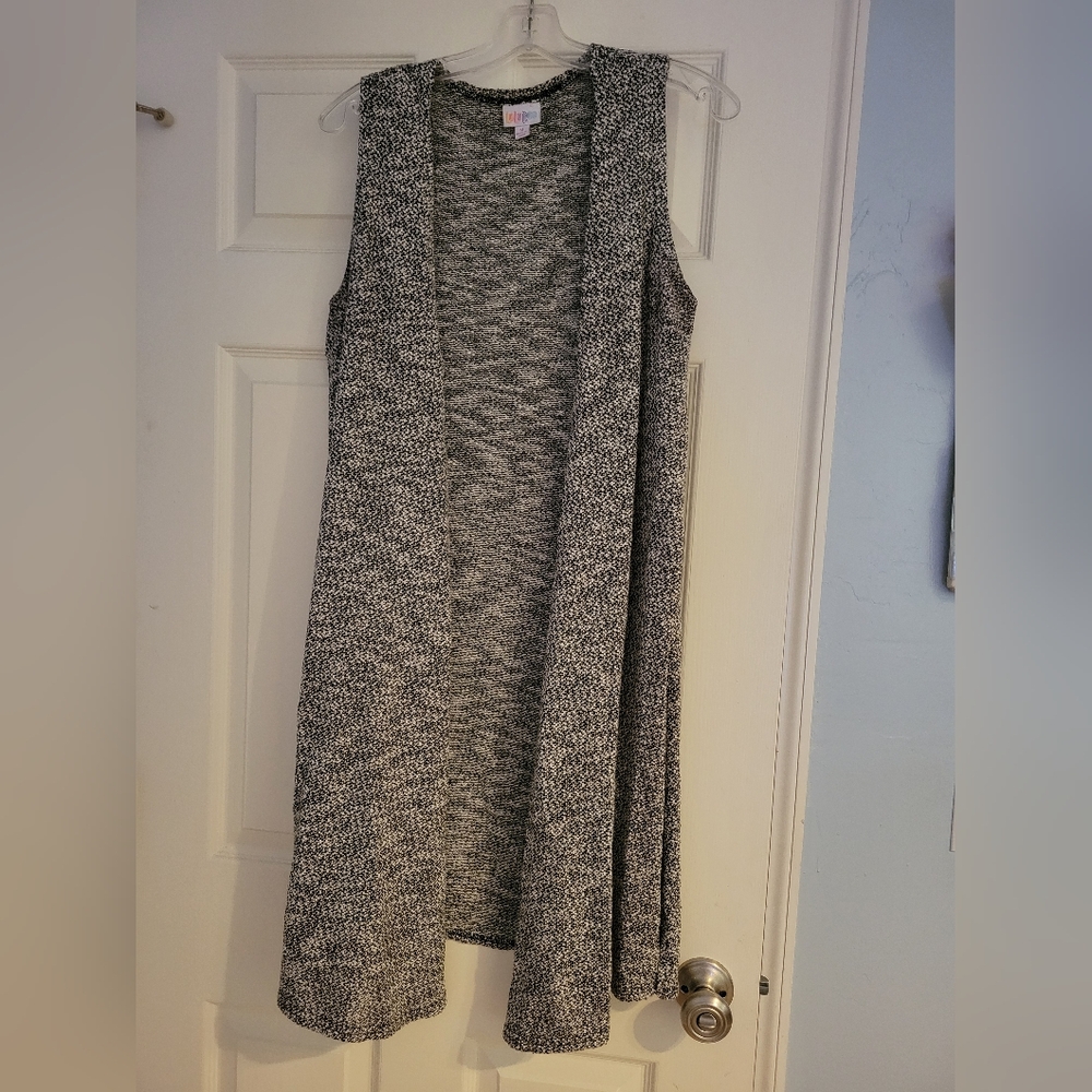 Black and White Lularoe Duster